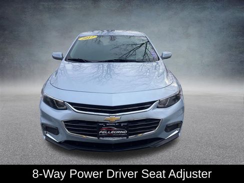 Used 2017 Chevrolet Malibu LT image 10