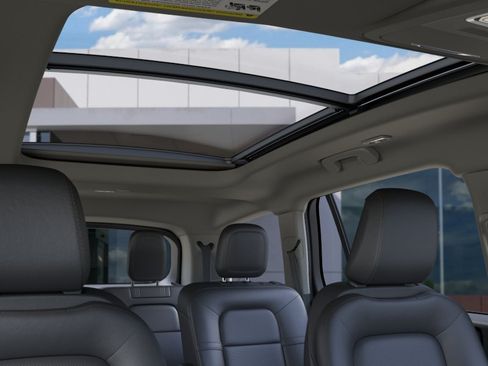 New 2026 Lincoln Aviator AWD image 22