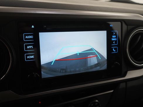 Used 2017 Toyota Tacoma SR5 image 16