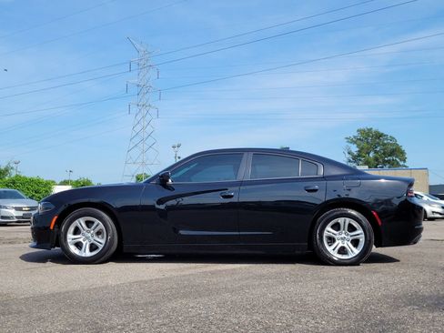 Used 2023 Dodge Charger SXT RWD image 10