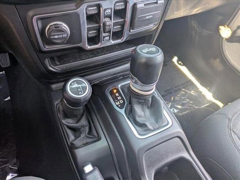 Used 2020 Jeep Wrangler Unlimited Sport image 12