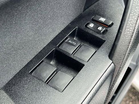 Certified 2018 Toyota Corolla LE image 21