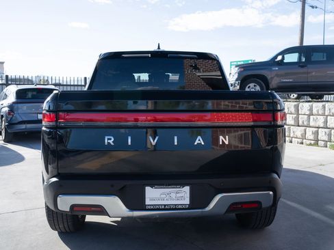 Used 2022 Rivian R1T Adventure image 6
