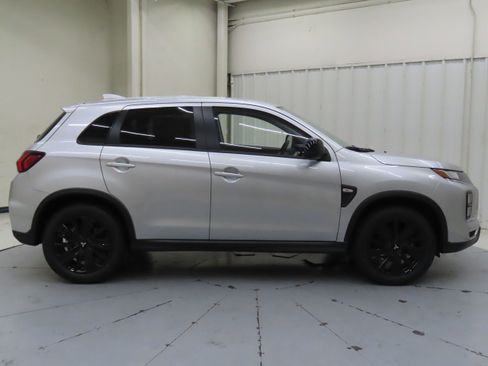 New 2025 Mitsubishi Outlander Sport LE image 2