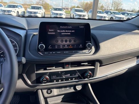 Certified 2026 Nissan Rogue SV AWD/4WD image 19