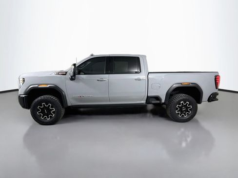 Used 2024 GMC Sierra 2500 AT4X AWD/4WD image 4