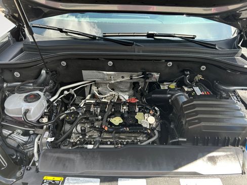 Used 2025 Volkswagen Atlas SE FWD image 25