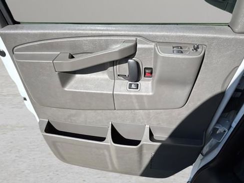 Used 2024 Chevrolet Express 2500 w/ Driver Convenience Package RWD image 17