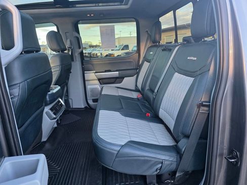 Used 2023 Ford F150 Limited image 9