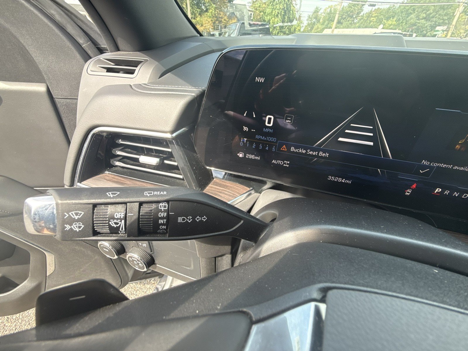 Used 2025 Chevrolet Suburban Z71 AWD/4WD image 21