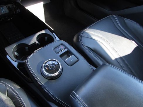 Used 2022 Ford Mustang Mach-E Premium image 20