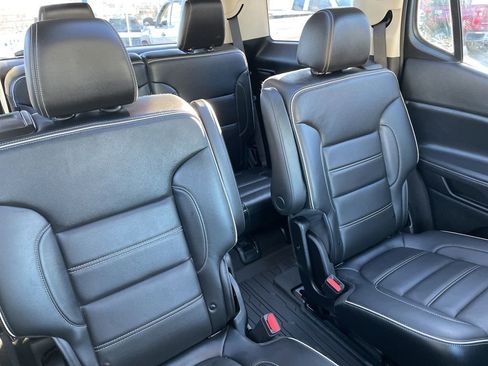 Used 2023 GMC Acadia Denali w/ Denali Ultimate Package image 23