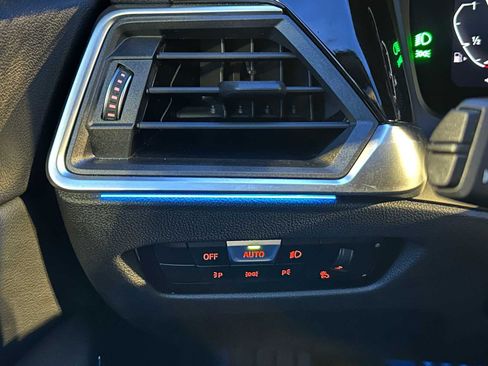 Used 2022 BMW 330e xDrive w/ Driving Assistance Package image 32