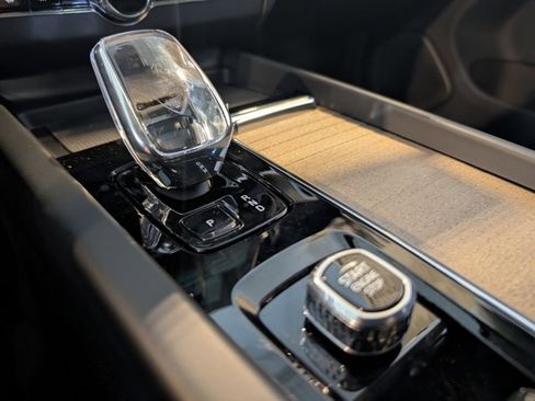 New 2026 Volvo XC60 T8 Plus w/ Protection Package Premier image 21