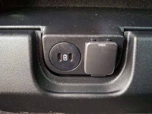 Used 2025 Ford F150 XLT w/ Equipment Group 301A Standard AWD/4WD image 11