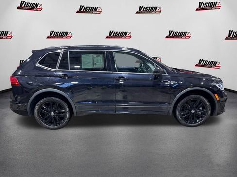 Used 2022 Volkswagen Tiguan SE R-Line image 4