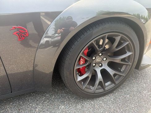 Used 2022 Dodge Challenger SRT Hellcat RWD image 7