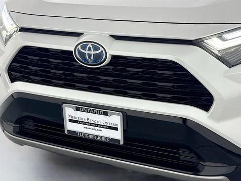 Used 2024 Toyota RAV4 SE w/ Convenience Package AWD/4WD image 13
