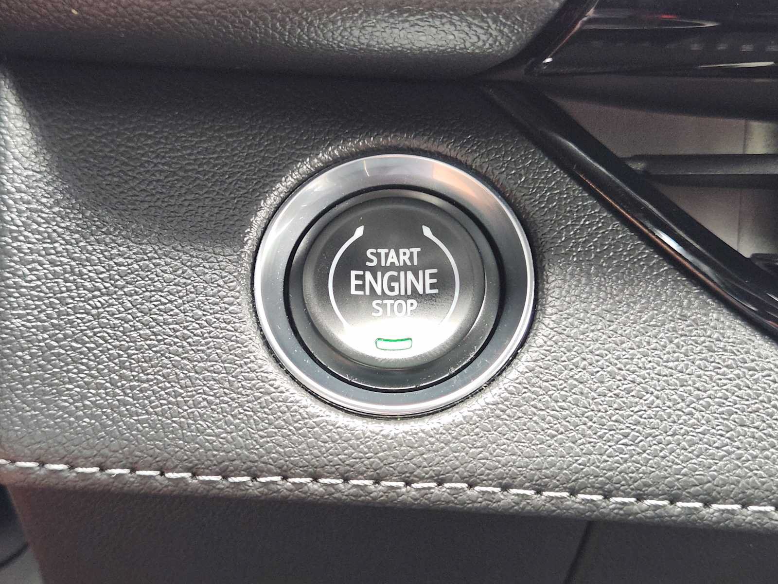 Certified 2026 Buick Enclave Preferred FWD image 21
