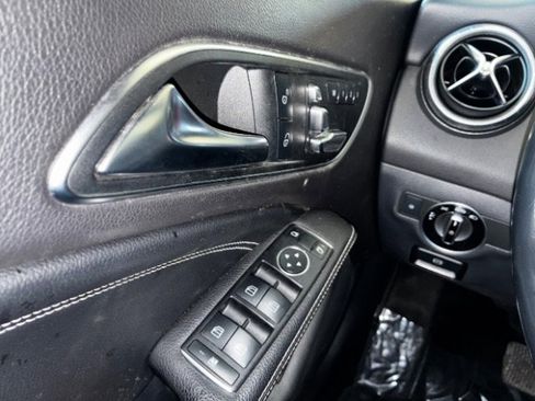 Used 2019 Mercedes-Benz CLA 250 image 23