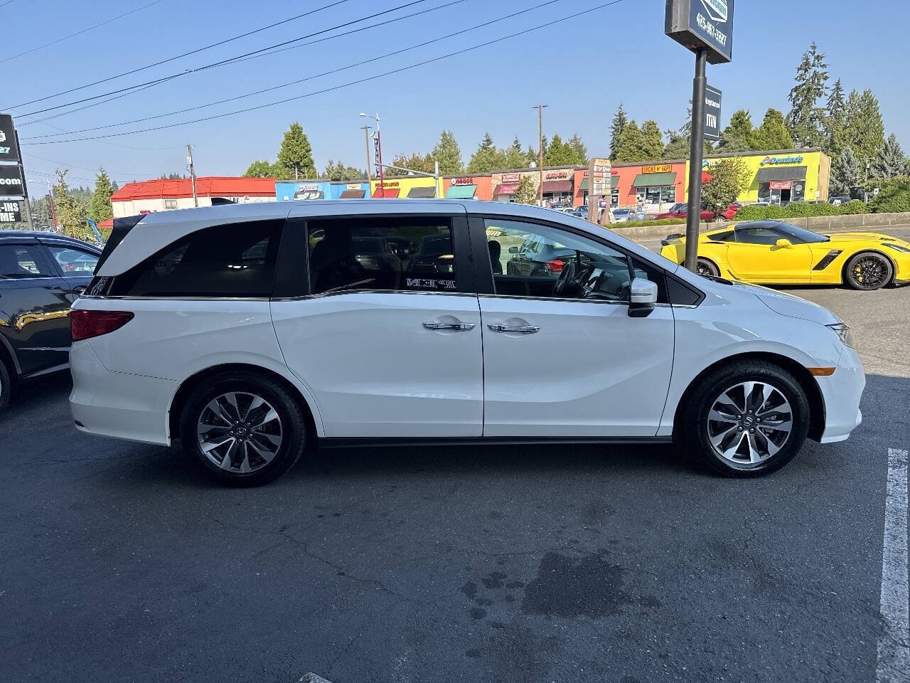 Used 2023 Honda Odyssey EX-L image 9