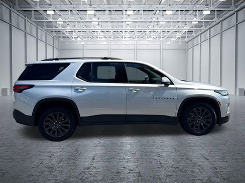 Used 2022 Chevrolet Traverse RS FWD image 8
