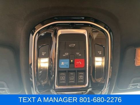 Used 2022 Jeep Grand Cherokee Summit AWD/4WD image 27