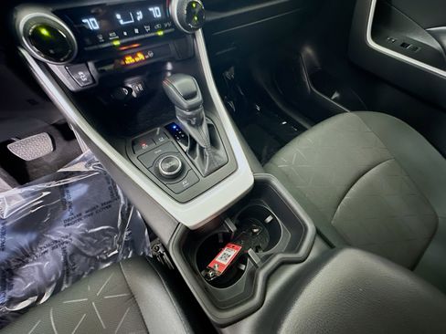 Used 2024 Toyota RAV4 Hybrid Woodland image 22