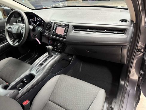 Used 2022 Honda HR-V LX image 11