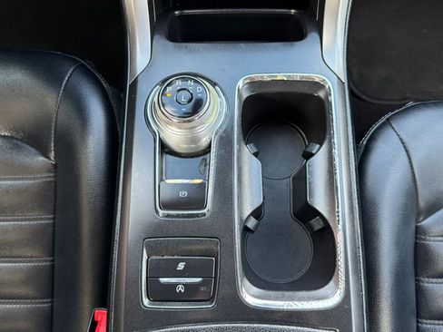 Used 2020 Ford Fusion SEL FWD image 50