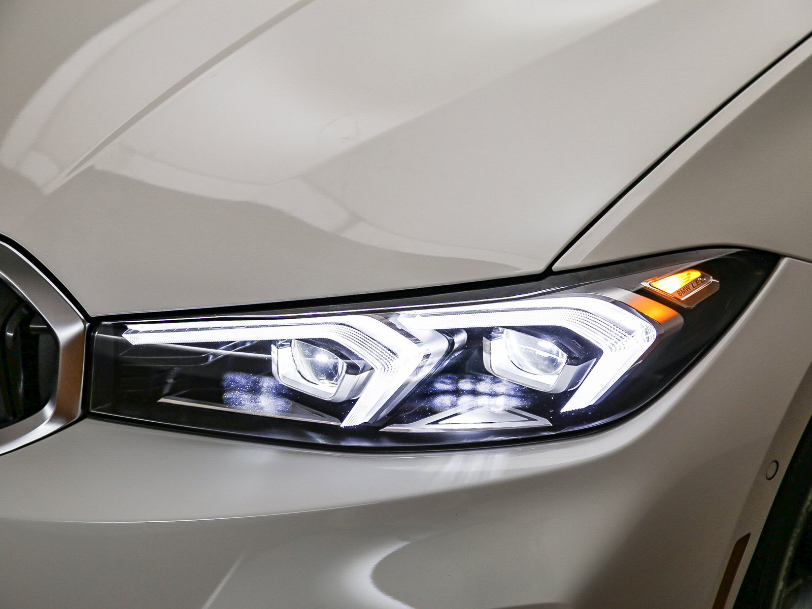 Used 2026 BMW 330i Sedan w/ Premium Package RWD image 8