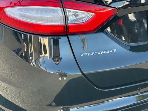 Used 2014 Ford Fusion SE w/ Equipment Group 202A image 31