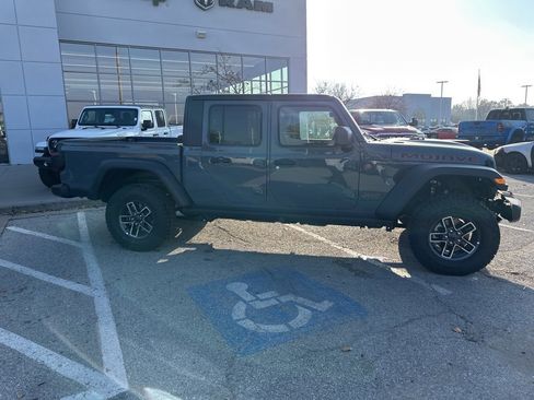 New 2026 Jeep Gladiator Mojave w/ Safety Group image 37