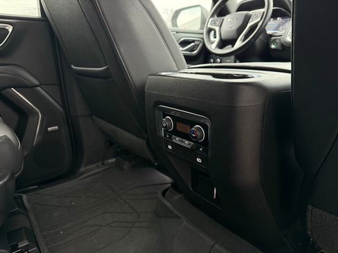 Used 2022 Chevrolet Tahoe Z71 w/ Luxury Package image 20