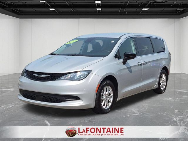 Used 2024 Chrysler Voyager LX FWD image 1