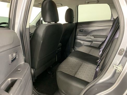 Used 2025 Mitsubishi Outlander Sport ES image 29