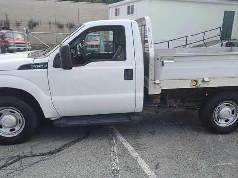 Used 2016 Ford F250 XL RWD image 4