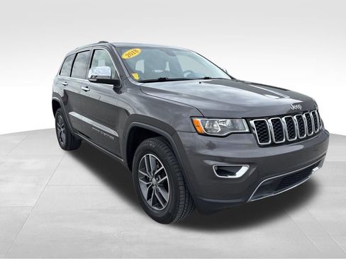 Used 2018 Jeep Grand Cherokee Limited AWD/4WD image 3