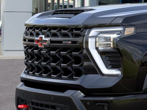 New 2026 Chevrolet Silverado 2500 ZR2 AWD/4WD image 13