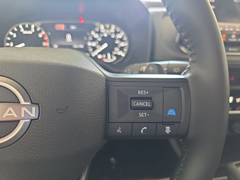 Used 2026 Nissan Rogue SV AWD/4WD image 18