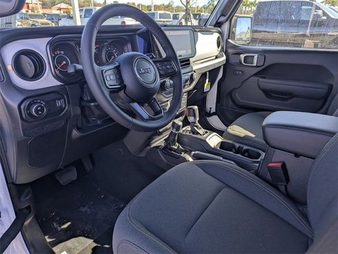 New 2026 Jeep Gladiator Sport image 13
