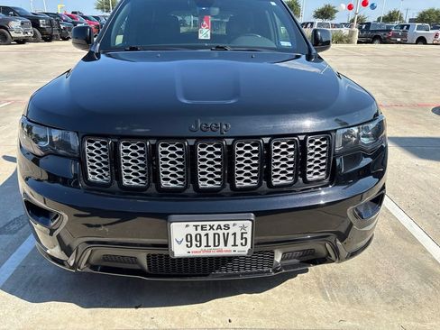 Used 2022 Jeep Grand Cherokee Laredo X RWD image 44