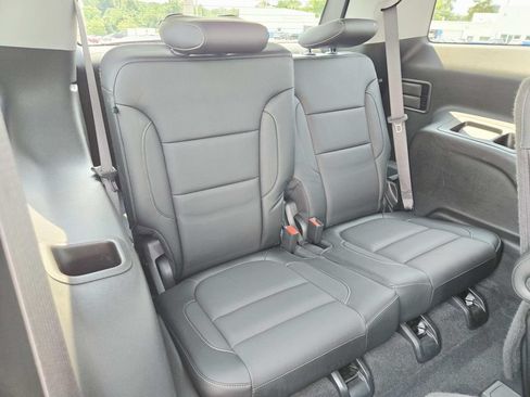 Used 2019 GMC Acadia SLT FWD image 15
