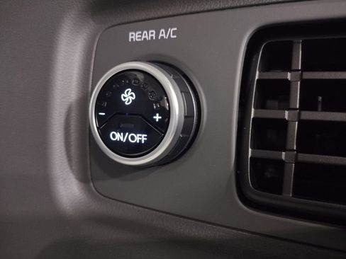 New 2026 Hyundai Santa Fe SEL image 17