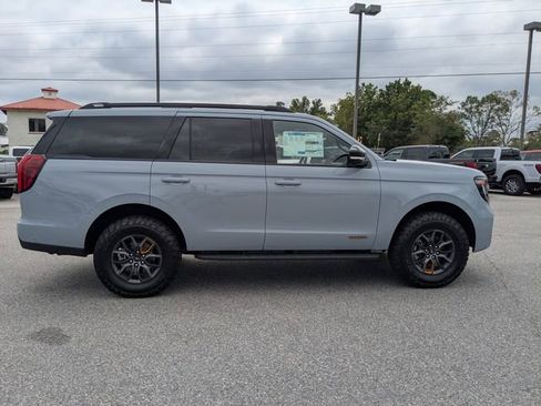 New 2025 Ford Expedition Tremor image 3