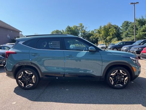 New 2026 Kia Seltos SX w/ SX Sunroof Package image 4