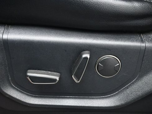 Used 2019 Ford F150 Raptor w/ Equipment Group 802A Luxury image 10