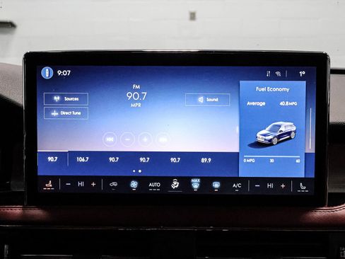 Used 2025 Lincoln Corsair Grand Touring image 27