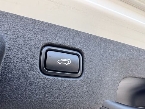Used 2025 Kia Sportage X-Pro Prestige AWD/4WD image 7