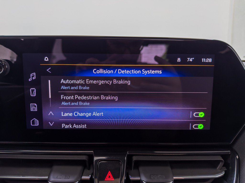 Used 2026 Chevrolet TrailBlazer RS w/ Convenience Package AWD/4WD image 44